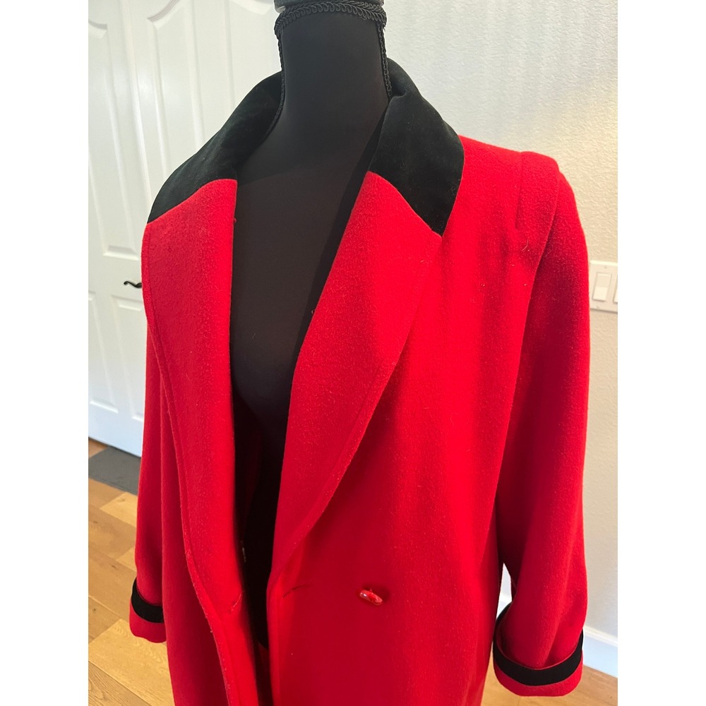 Vintage 80s Wool Trench Coat Womens 6 Red Excellent Velvet Collar Made in USA